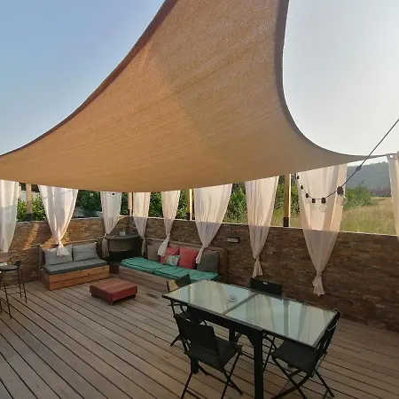 וילה T4 Avec Piscine לוצ'יאנה